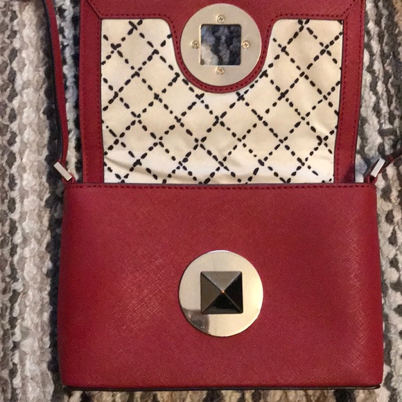 KATE SPADE 🍓 - Picture 3 of 6